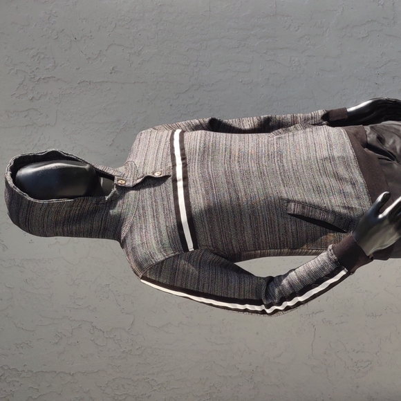 SIX LINCOLN New York Men's Cotton/Polyester Blend (3) Button Pull Over Hoodie - Picture 3 of 17